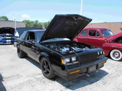 2017 McCarthy Ford Car & Bike Show
