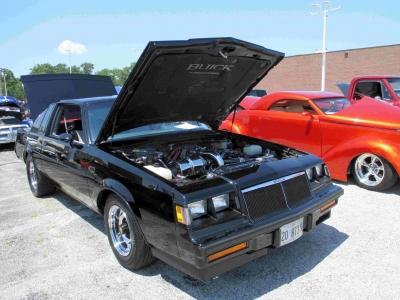 2017 McCarthy Ford Car & Bike Show

