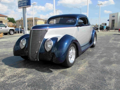 2017 McCarthy Ford Car & Bike Show

