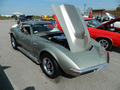 2012 Tilted Kilt Pub & Eatery Car Show
