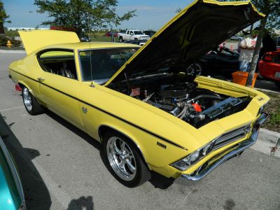 2012 Tilted Kilt Pub & Eatery Car Show
