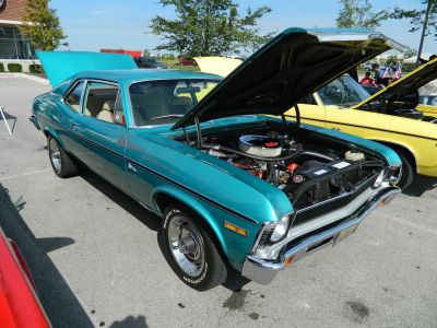 2012 Tilted Kilt Pub & Eatery Car Show
