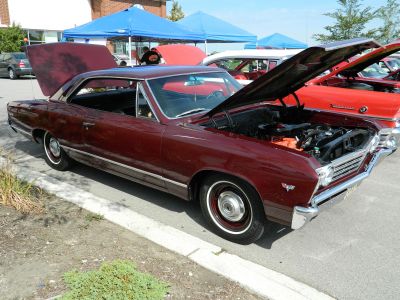 2012 Tilted Kilt Pub & Eatery Car Show
