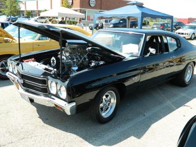 2012 Tilted Kilt Pub & Eatery Car Show
