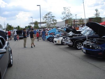 2012 Tilted Kilt Pub & Eatery Car Show
