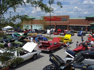 2012 Tilted Kilt Pub & Eatery Car Show
