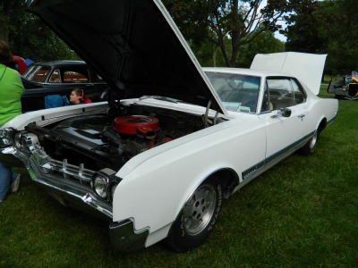 2014 South Holland Car Show & Swap Meet
