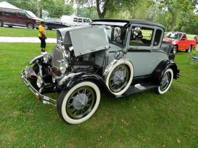 2014 South Holland Car Show & Swap Meet
