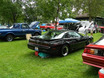 2014 South Holland Car Show & Swap Meet
