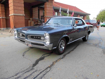 2016 Riverside Garage Car & Bike Show
